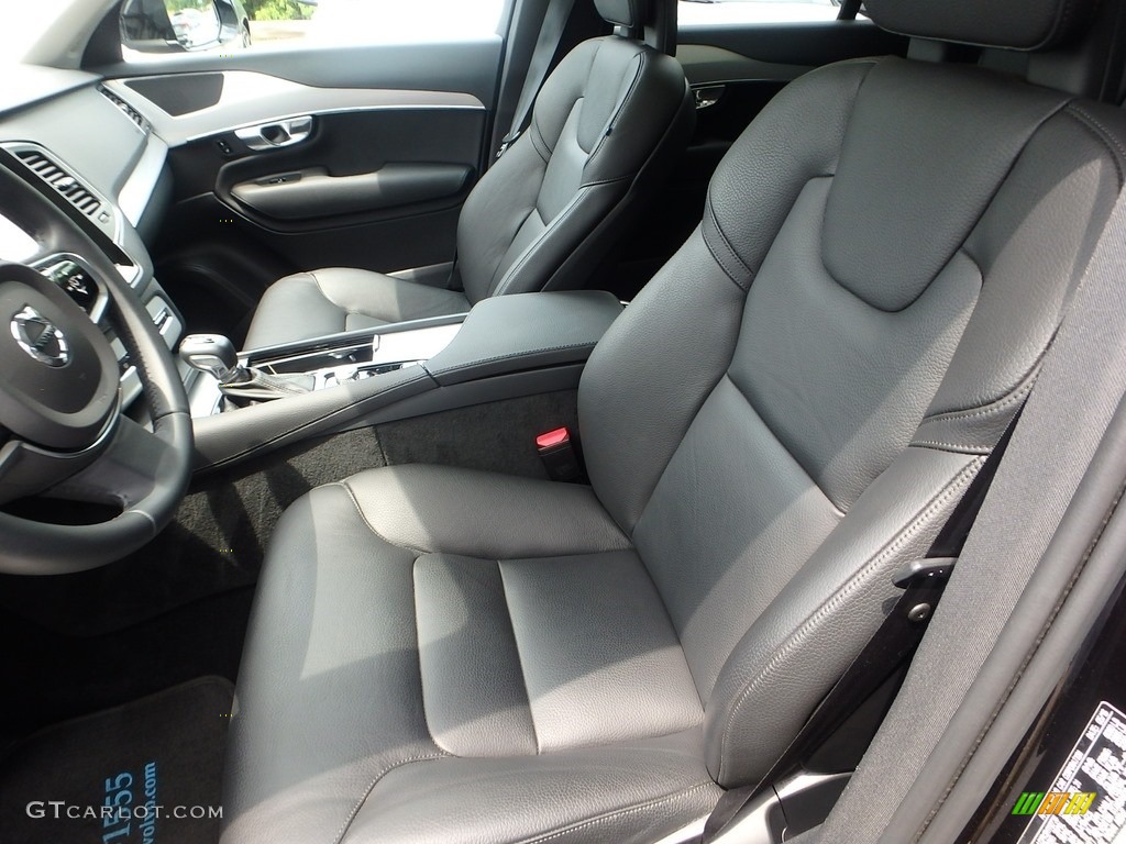 2017 Volvo XC90 T6 AWD Front Seat Photo #121463858