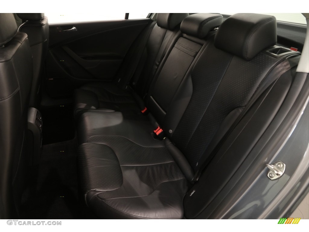 2006 Passat 2.0T Sedan - United Grey Metallic / Black photo #13