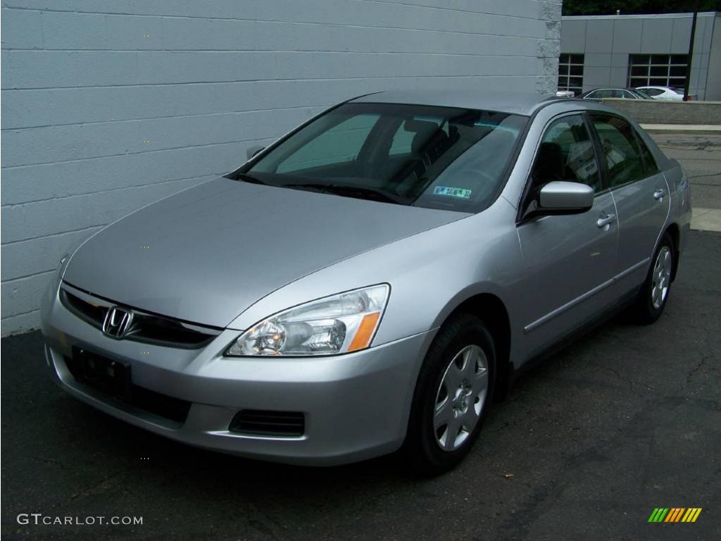2006 Accord LX Sedan - Alabaster Silver Metallic / Gray photo #3