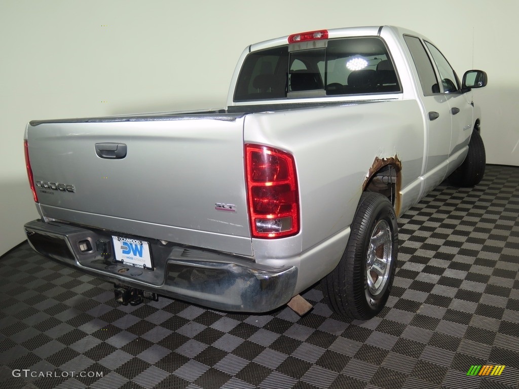 2004 Ram 1500 SLT Quad Cab - Bright Silver Metallic / Dark Slate Gray photo #11