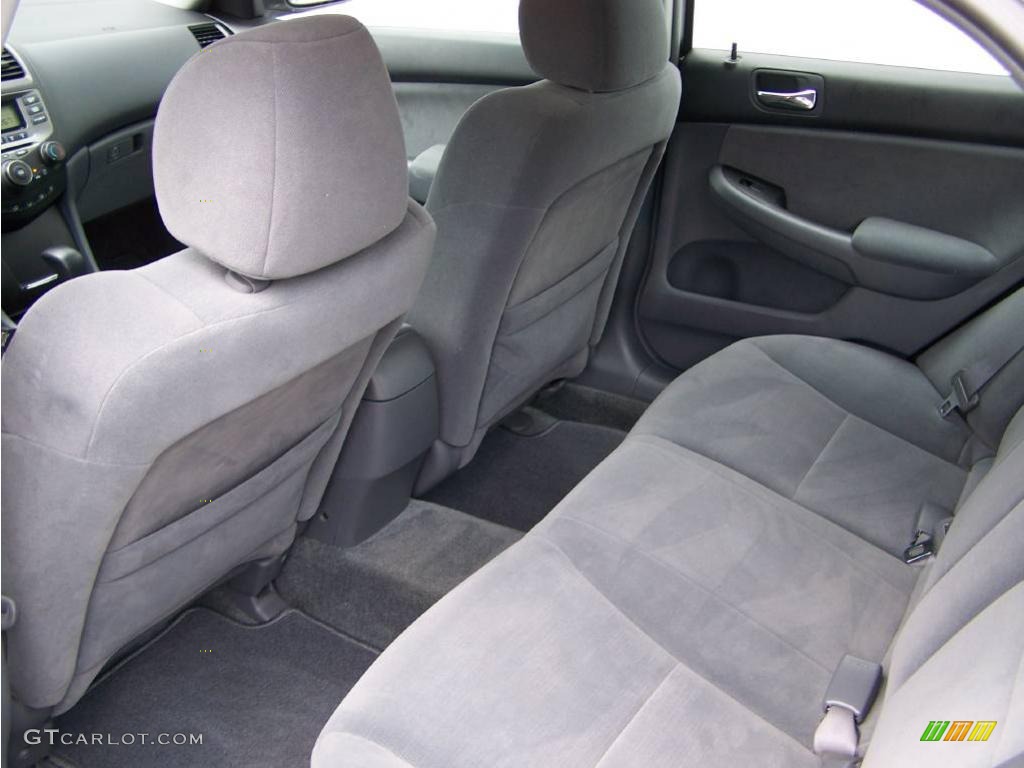 2006 Accord LX Sedan - Alabaster Silver Metallic / Gray photo #14