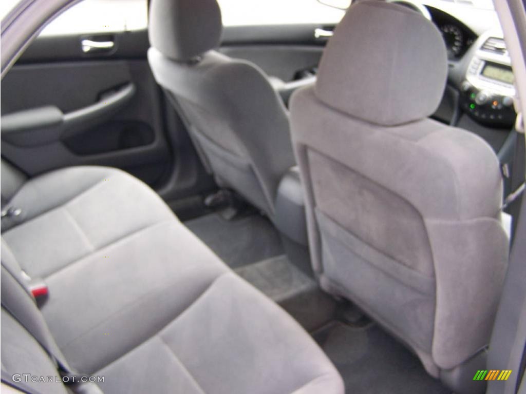 2006 Accord LX Sedan - Alabaster Silver Metallic / Gray photo #15