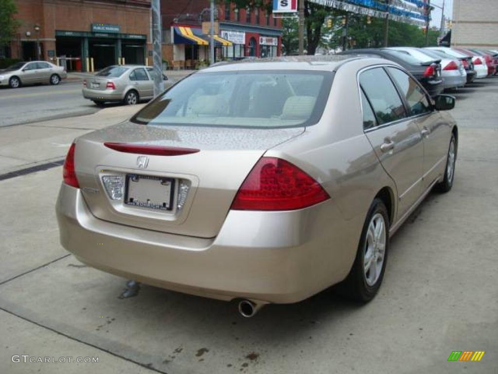 2006 Accord EX Sedan - Desert Mist Metallic / Ivory photo #4