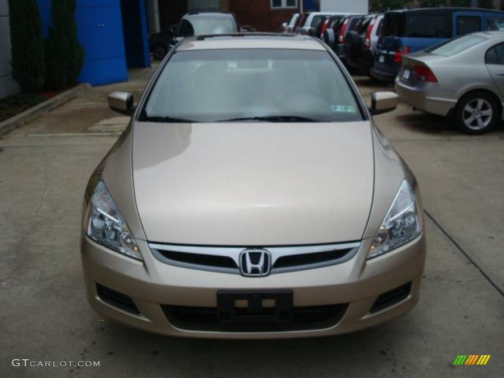 2006 Accord EX Sedan - Desert Mist Metallic / Ivory photo #7