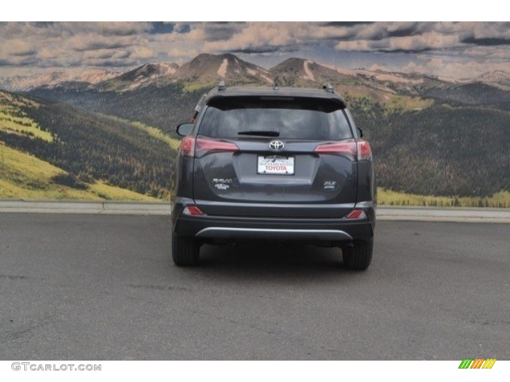 2017 RAV4 XLE - Magnetic Gray Metallic / Ash photo #4