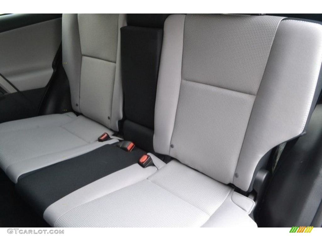 2017 RAV4 XLE - Magnetic Gray Metallic / Ash photo #7