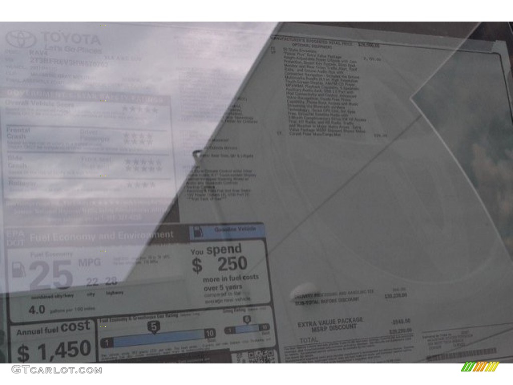 2017 RAV4 XLE - Magnetic Gray Metallic / Ash photo #10