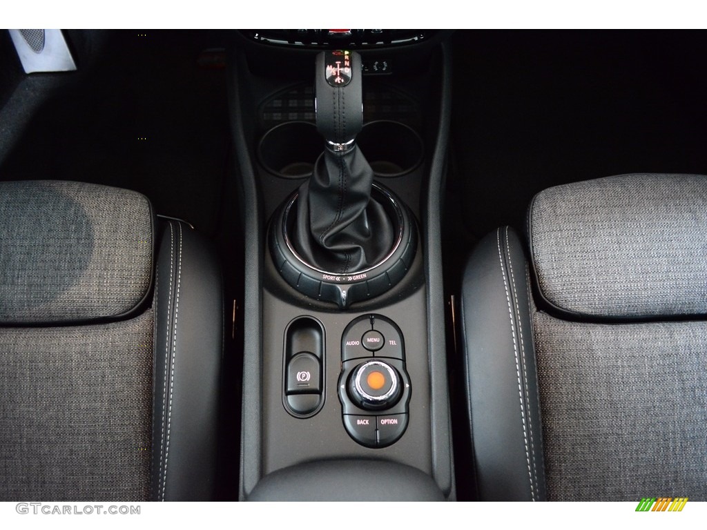 2017 Mini Clubman Cooper S Controls Photos