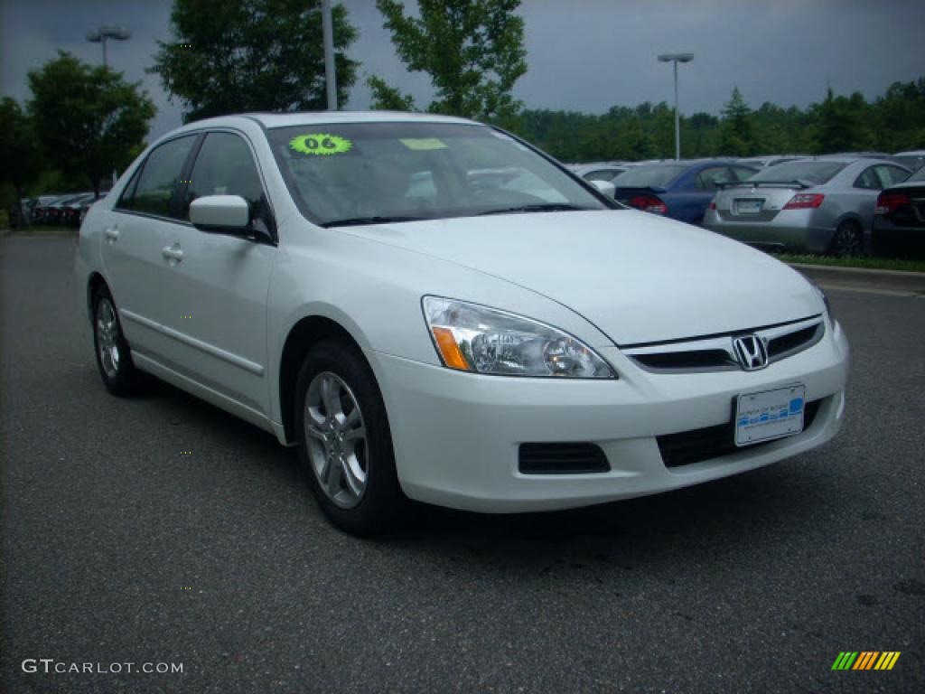 2006 Accord EX-L Sedan - Taffeta White / Ivory photo #1