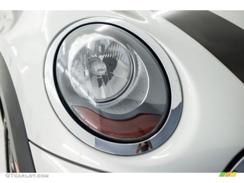 2014 Cooper Hardtop - White Silver Metallic / Carbon Black photo #25