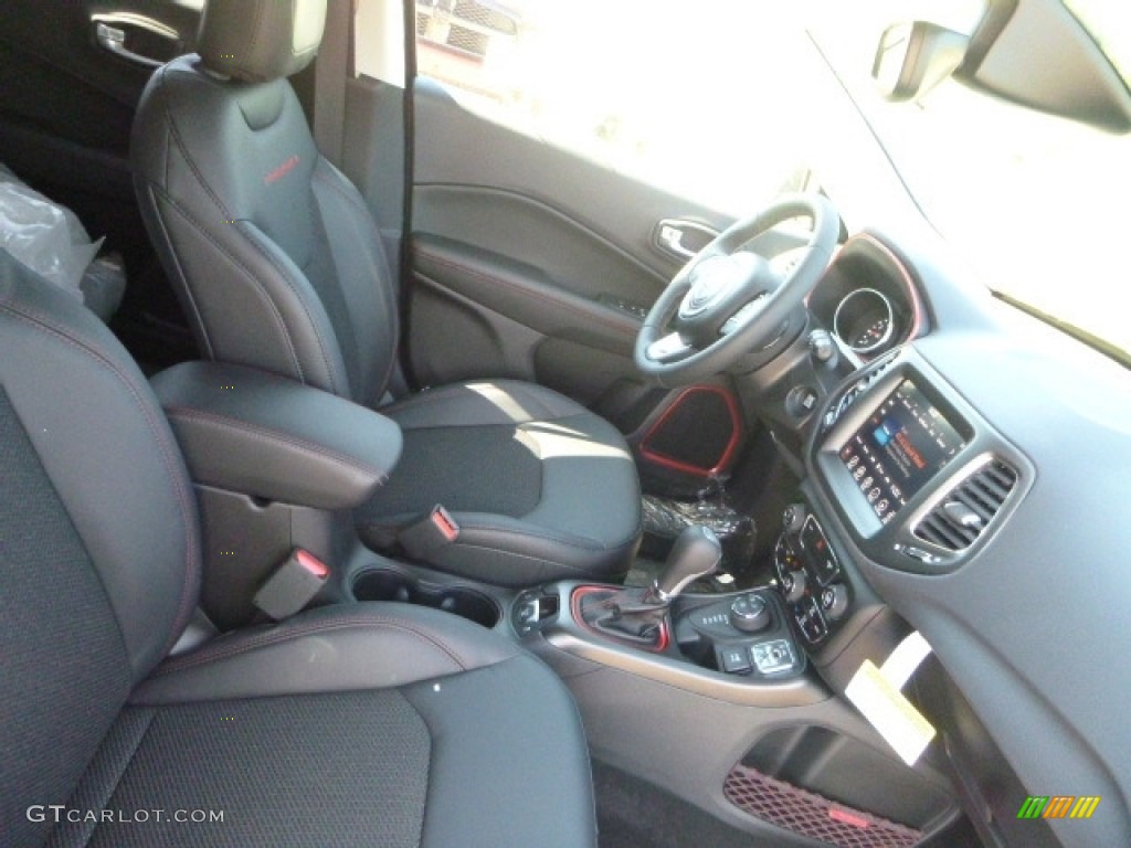 2017 Grand Cherokee Laredo 4x4 - Rhino / Black photo #10