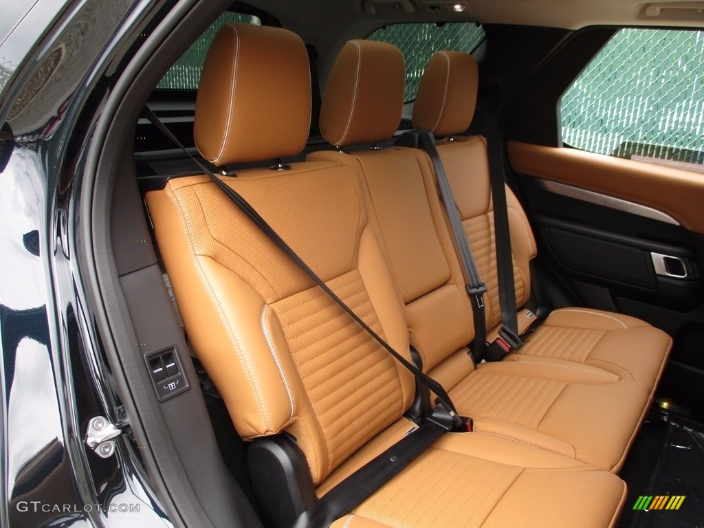 2017 Land Rover Discovery First Edition Rear Seat Photos