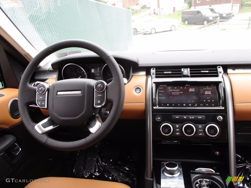 2017 Land Rover Discovery First Edition Vintage Tan/Ebony Dashboard Photo #121487909