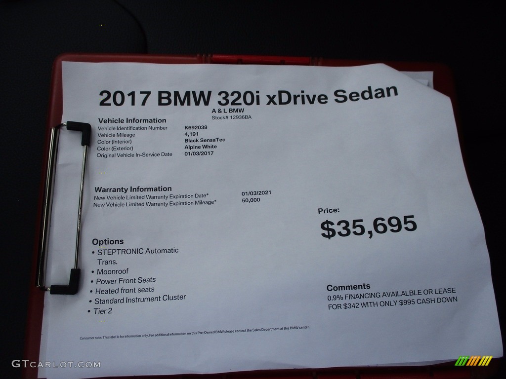 2017 3 Series 320i xDrive Sedan - Alpine White / Black photo #11