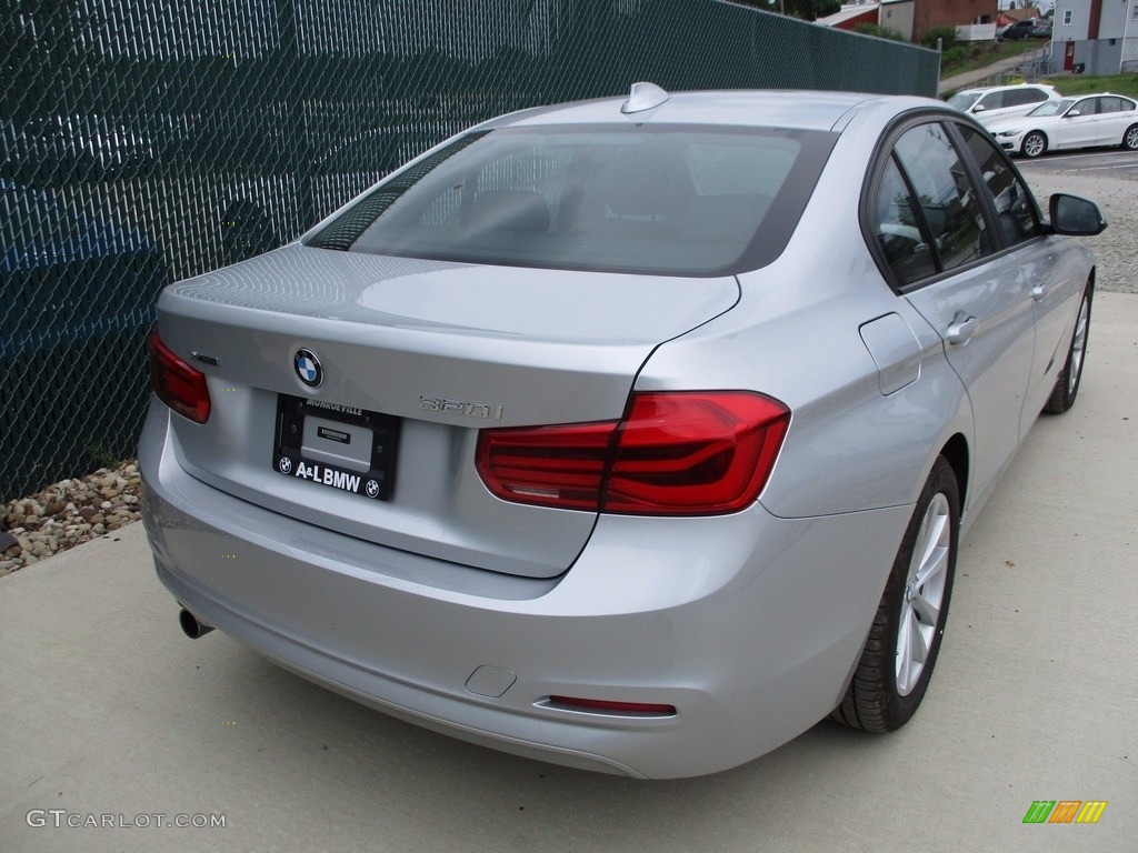 2017 3 Series 320i xDrive Sedan - Glacier Silver Metallic / Black photo #3