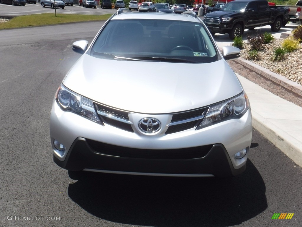 2014 RAV4 XLE AWD - Classic Silver Metallic / Black photo #7
