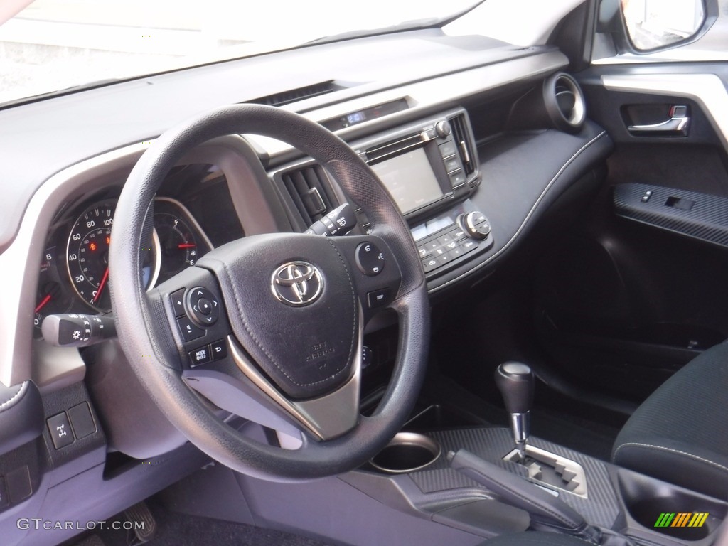 2014 RAV4 XLE AWD - Classic Silver Metallic / Black photo #14