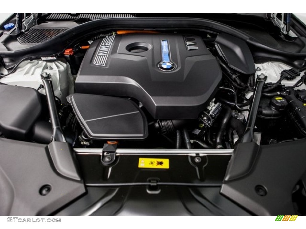 2018 BMW 5 Series 530e iPerfomance Sedan 2.0 Liter e DI TwinPower Turbocharged DOHC 16-Valve VVT 4 Cylinder Gasoline/Plug-In Electric Hybrid Engine Photo #121492028
