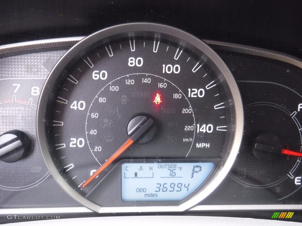 2014 RAV4 XLE AWD - Classic Silver Metallic / Black photo #28