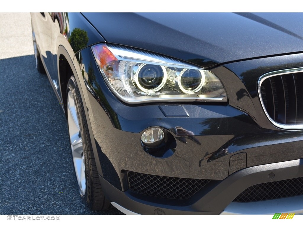 2015 X1 xDrive35i - Black Sapphire Metallic / Black photo #33