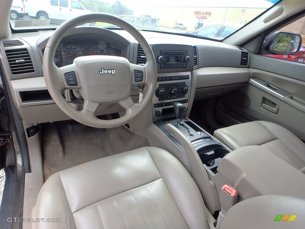 2006 Grand Cherokee Laredo 4x4 - Light Graystone Pearl / Medium Slate Gray photo #10