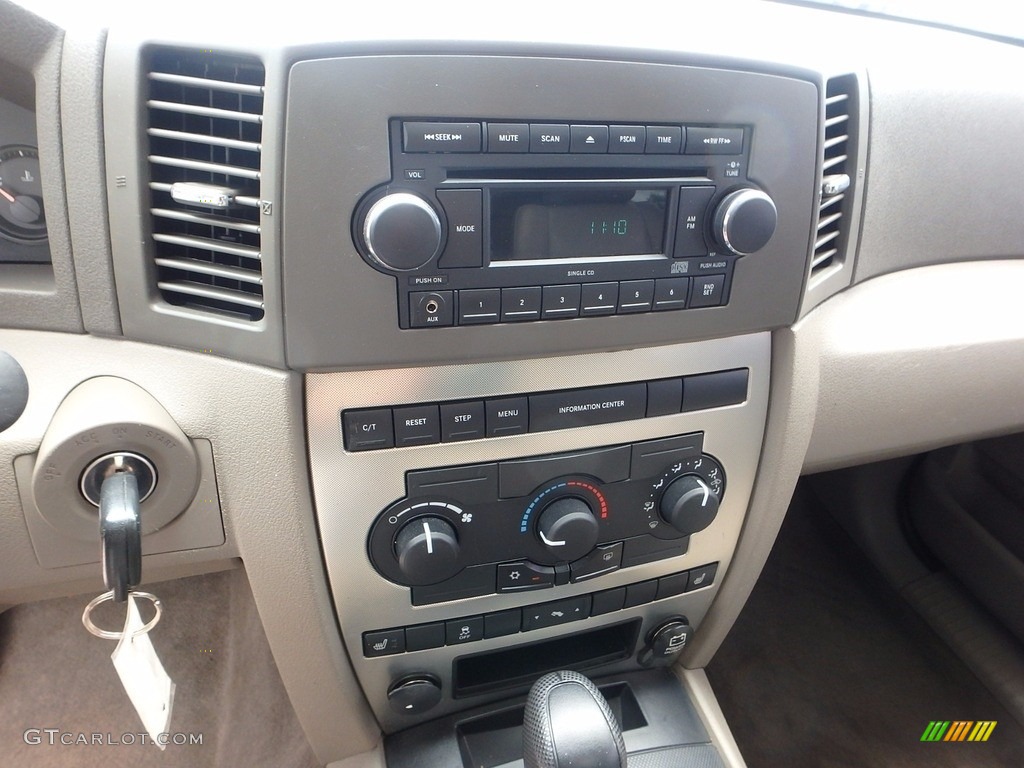 2006 Grand Cherokee Laredo 4x4 - Light Graystone Pearl / Medium Slate Gray photo #13