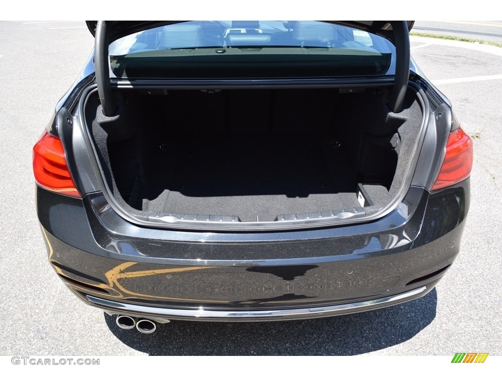 2017 3 Series 330i xDrive Sedan - Black Sapphire Metallic / Black photo #22