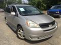 Arctic Frost White Pearl 2004 Toyota Sienna XLE