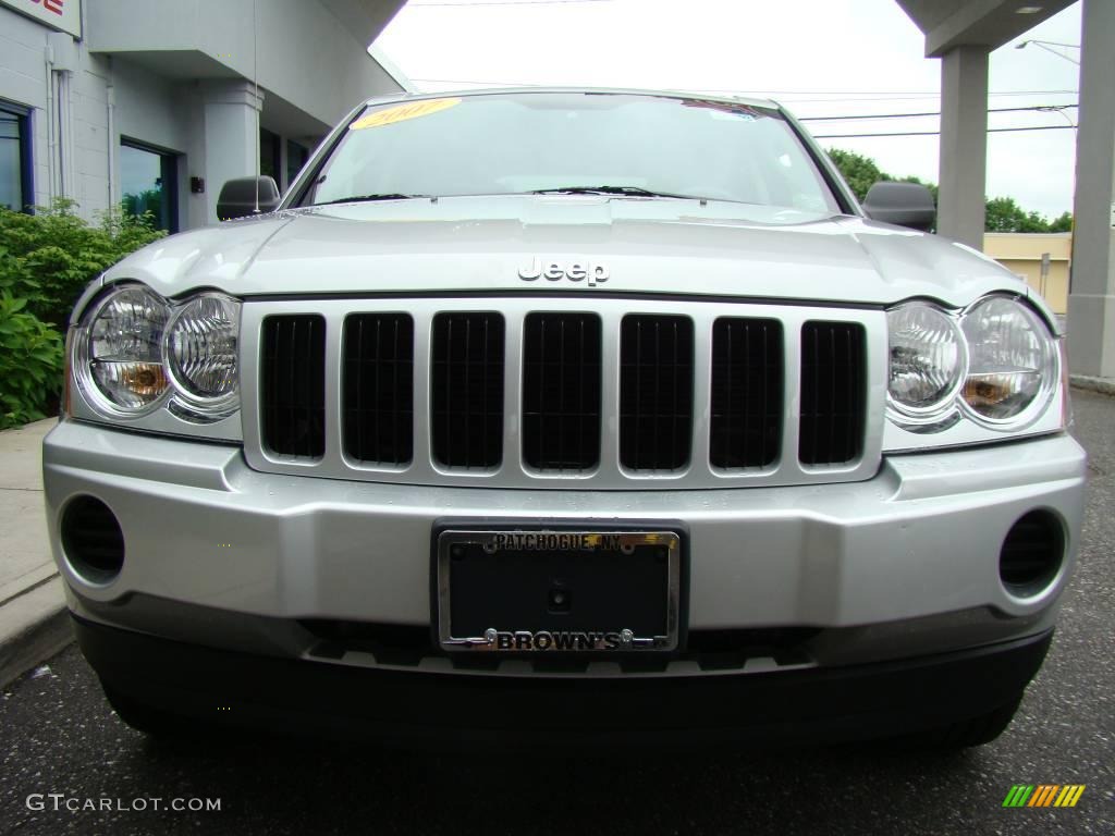 2007 Grand Cherokee Laredo 4x4 - Bright Silver Metallic / Medium Slate Gray photo #3