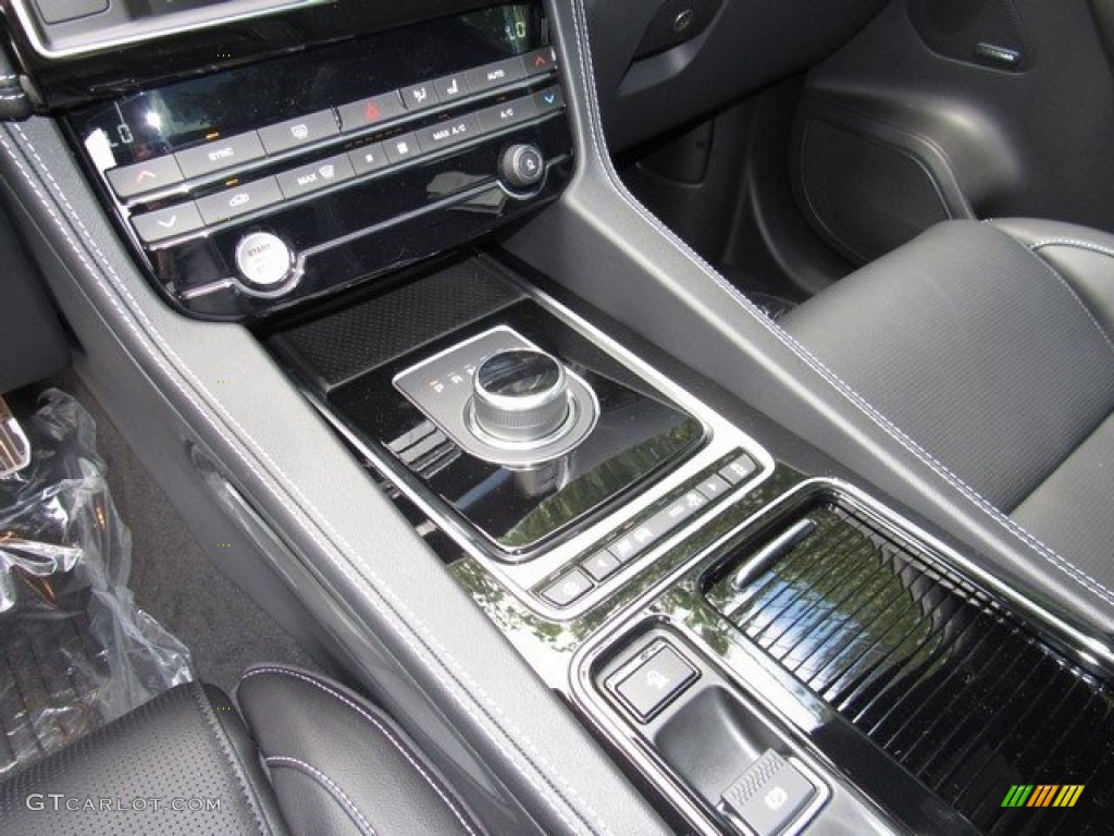 2018 Jaguar F-PACE 25t AWD R-Sport 8 Speed Automatic Transmission Photo #121509636