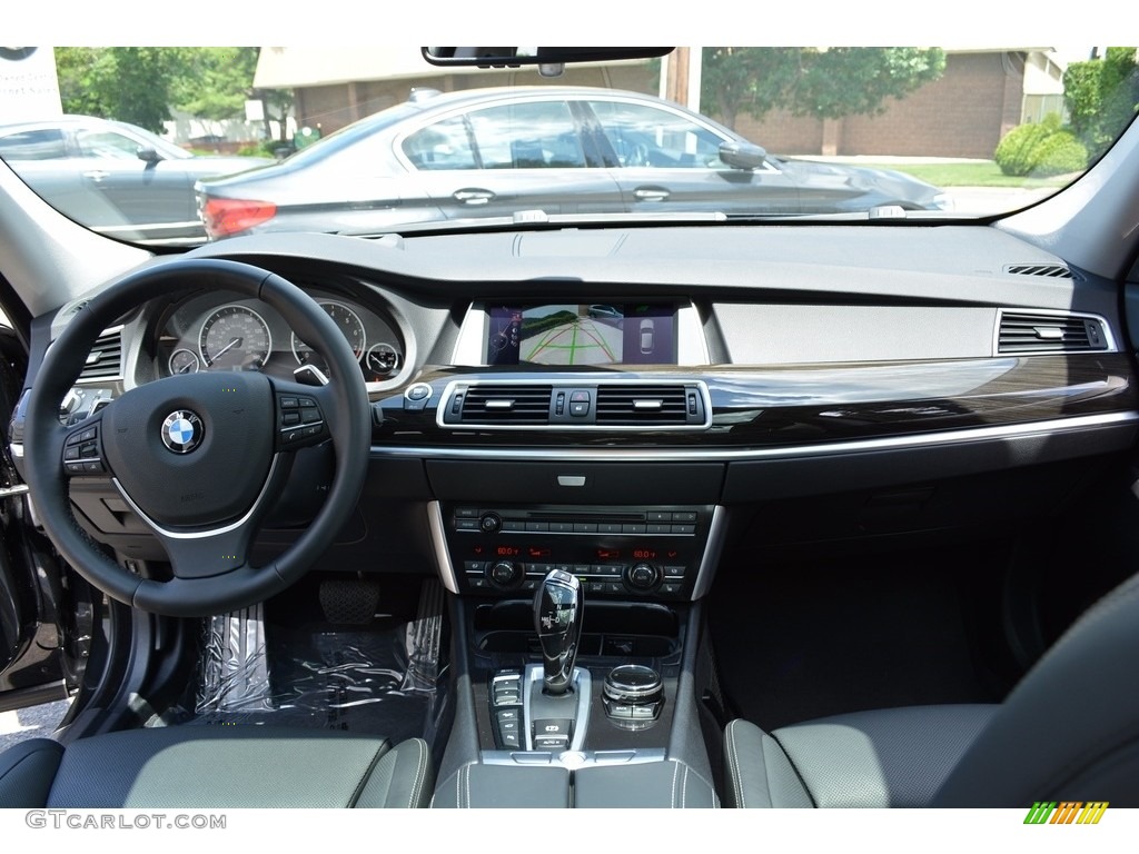 2017 5 Series 550i xDrive Gran Turismo - Black Sapphire Metallic / Black photo #14