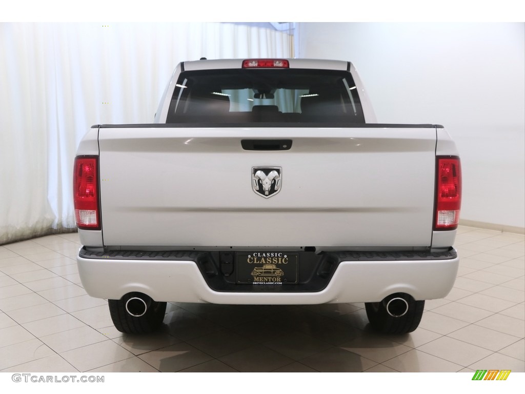 2015 1500 Express Crew Cab 4x4 - Bright Silver Metallic / Black/Diesel Gray photo #14