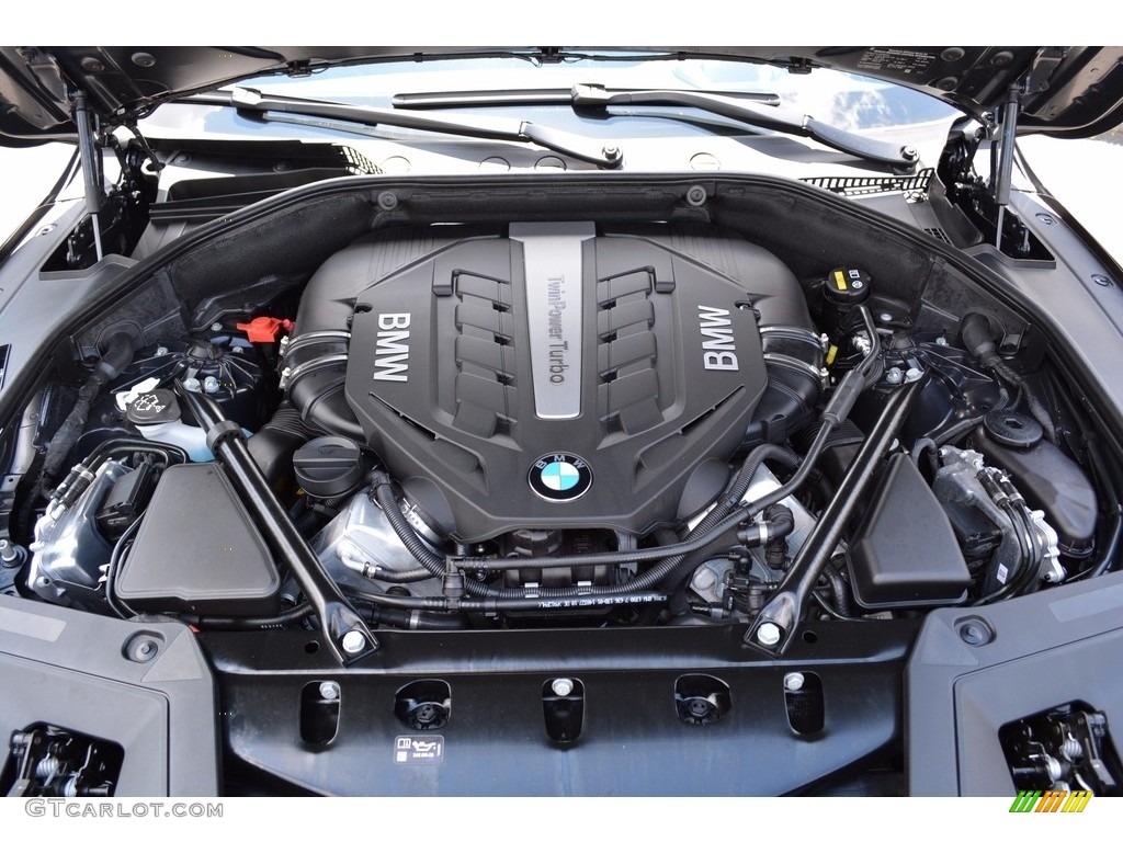 2017 BMW 5 Series 550i xDrive Gran Turismo Engine Photos
