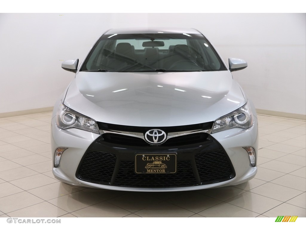 2015 Camry SE - Celestial Silver Metallic / Black photo #2