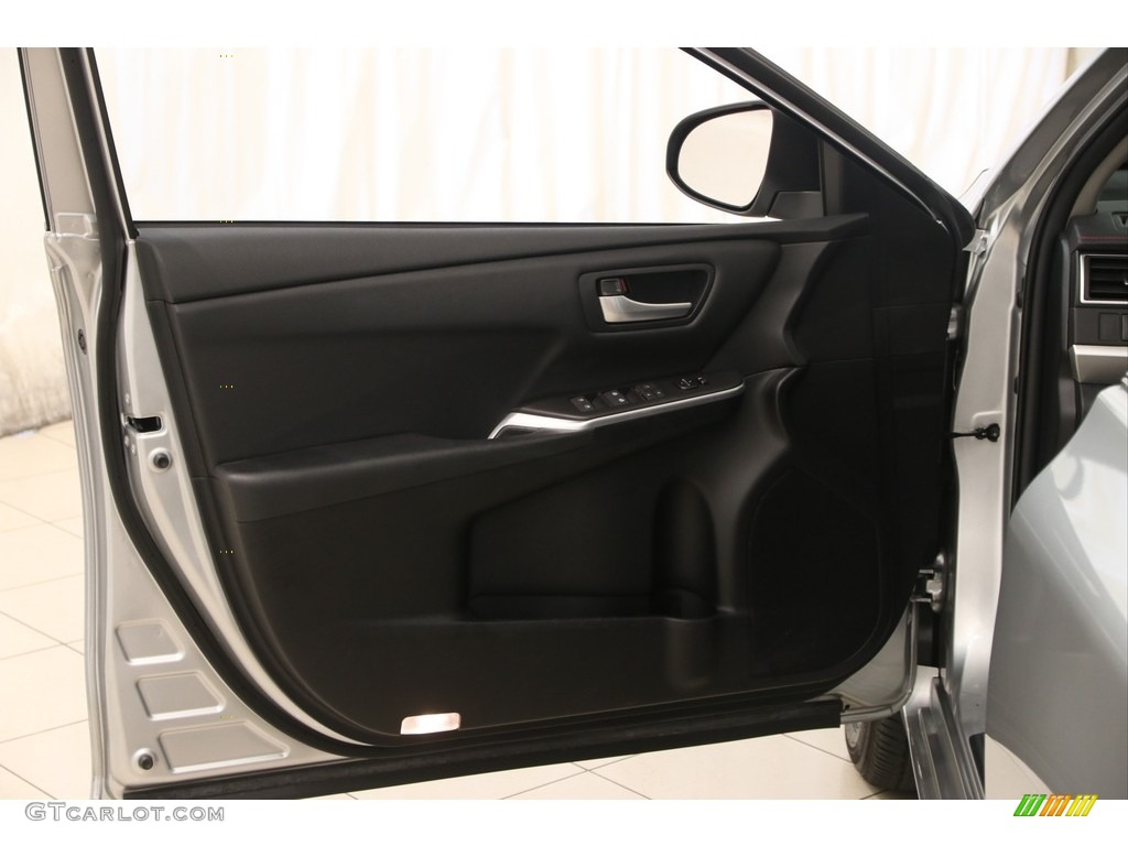 2015 Camry SE - Celestial Silver Metallic / Black photo #4