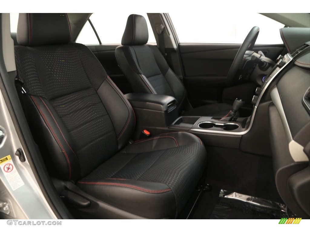2015 Camry SE - Celestial Silver Metallic / Black photo #13