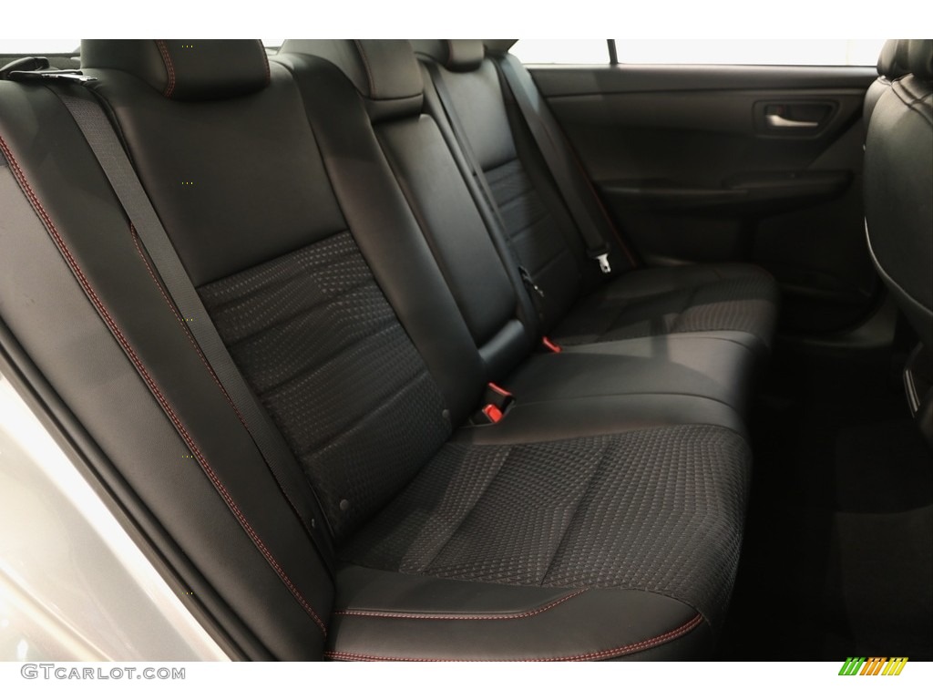 2015 Camry SE - Celestial Silver Metallic / Black photo #14