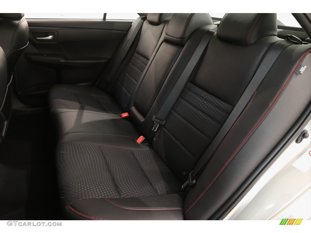 2015 Camry SE - Celestial Silver Metallic / Black photo #15