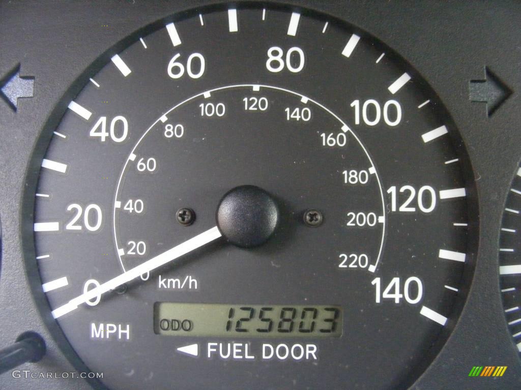 2000 Camry LE - Black / Oak photo #17