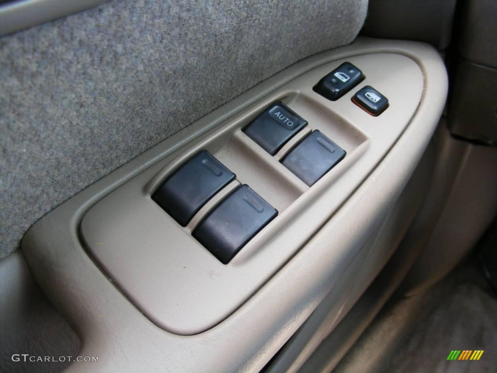 2000 Camry LE - Black / Oak photo #21