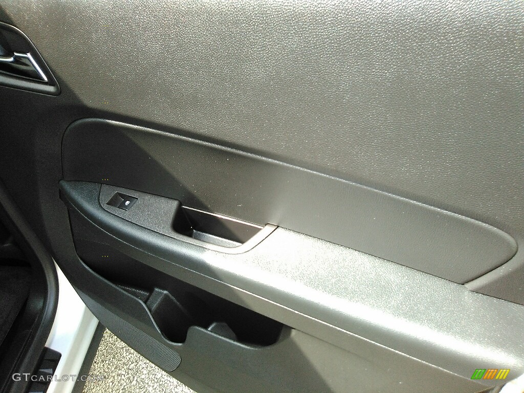 2014 Terrain SLE AWD - Quicksilver Metallic / Jet Black photo #6