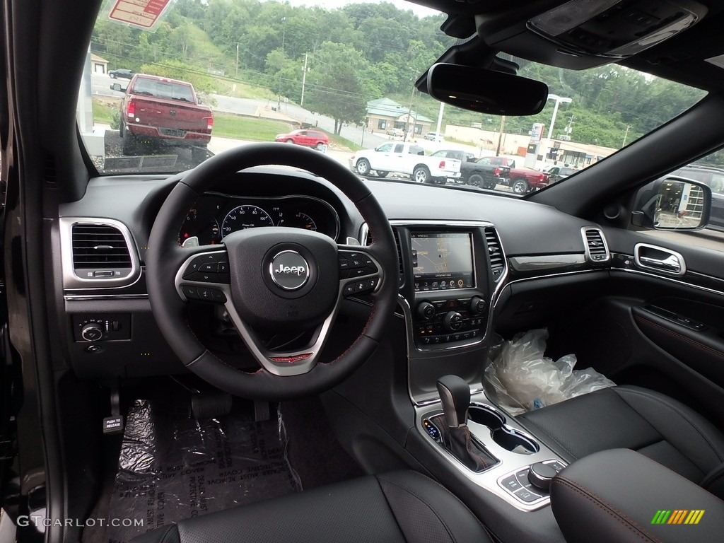 2017 Grand Cherokee Trailhawk 4x4 - Diamond Black Crystal Pearl / Black/Dark Ruby Red photo #10