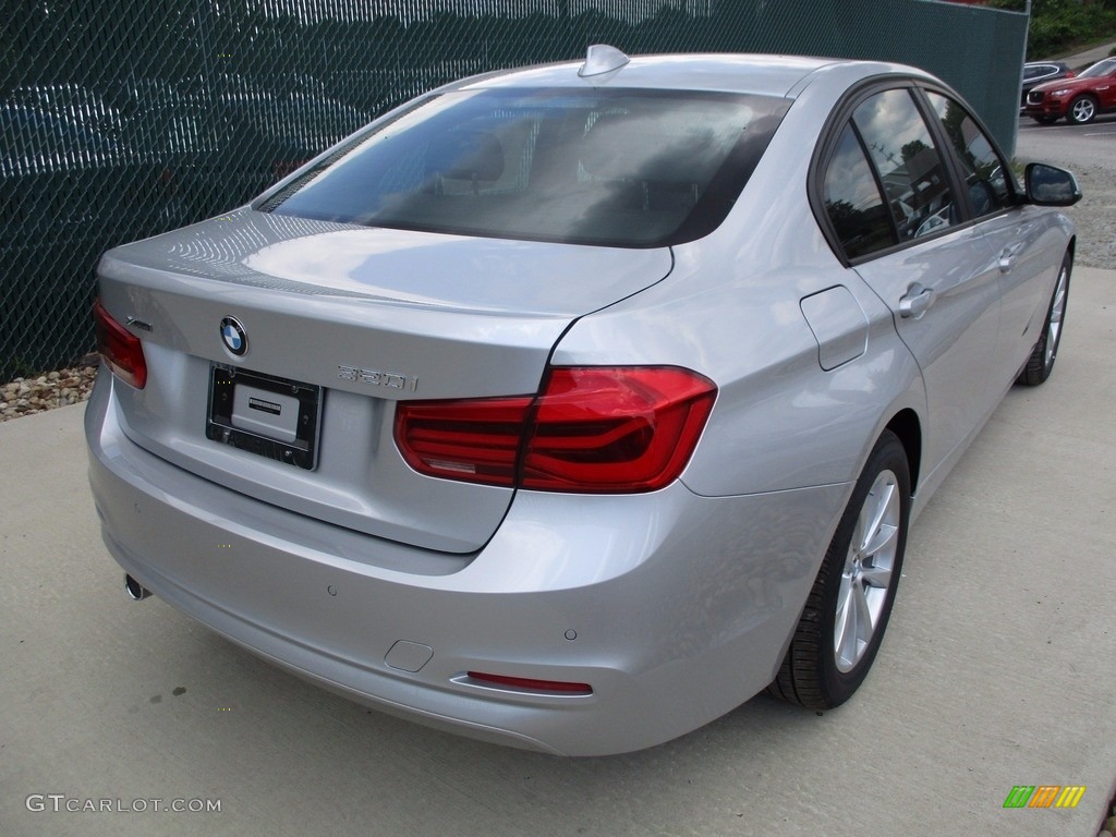 2017 3 Series 320i xDrive Sedan - Glacier Silver Metallic / Black photo #4