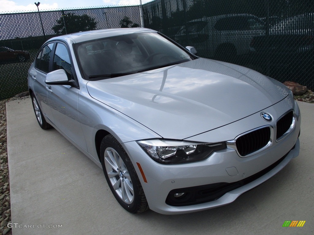 2017 3 Series 320i xDrive Sedan - Glacier Silver Metallic / Black photo #5