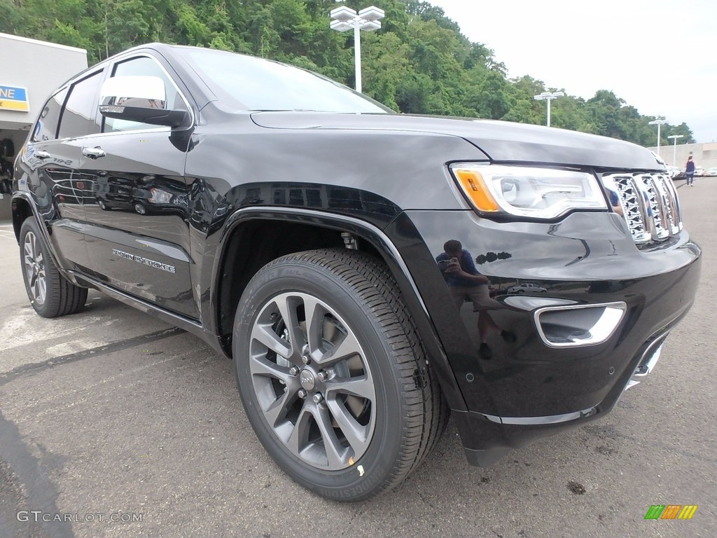 Diamond Black Crystal Pearl 2017 Jeep Grand Cherokee Overland 4x4 Exterior Photo #121524483