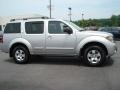 Silver Lightning Metallic - Pathfinder S 4x4 Photo No. 6