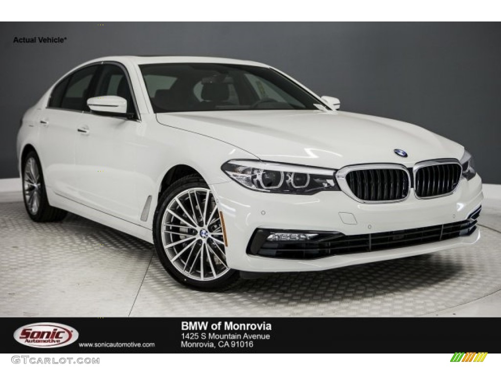 2017 5 Series 530i Sedan - Alpine White / Black photo #1