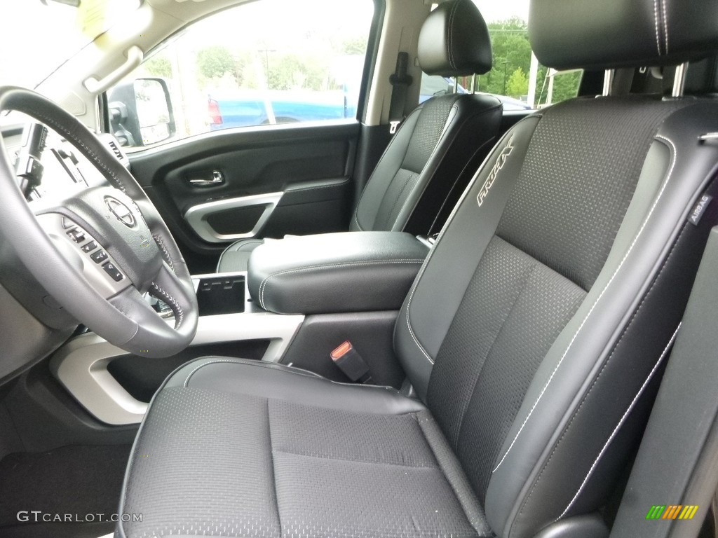 Black Interior 2017 Nissan Titan PRO-4X King Cab 4x4 Photo #121541090
