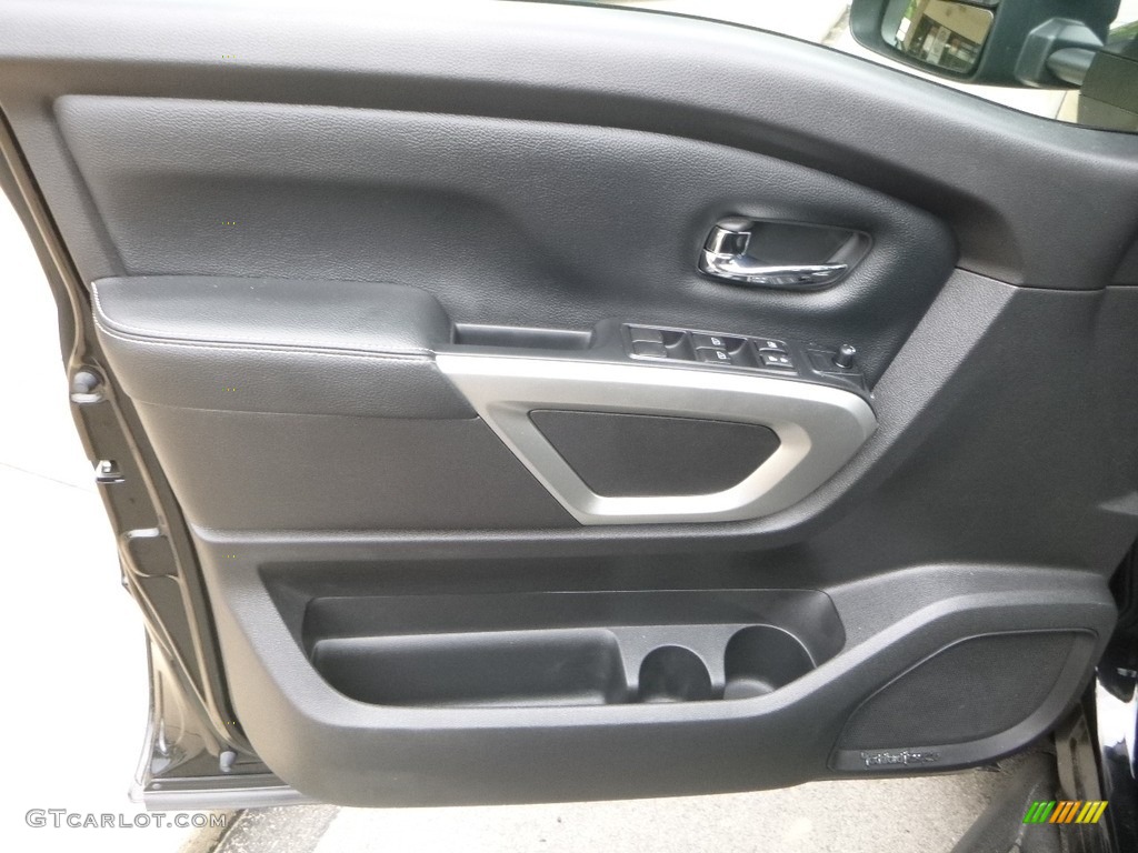 2017 Nissan Titan PRO-4X King Cab 4x4 Door Panel Photos