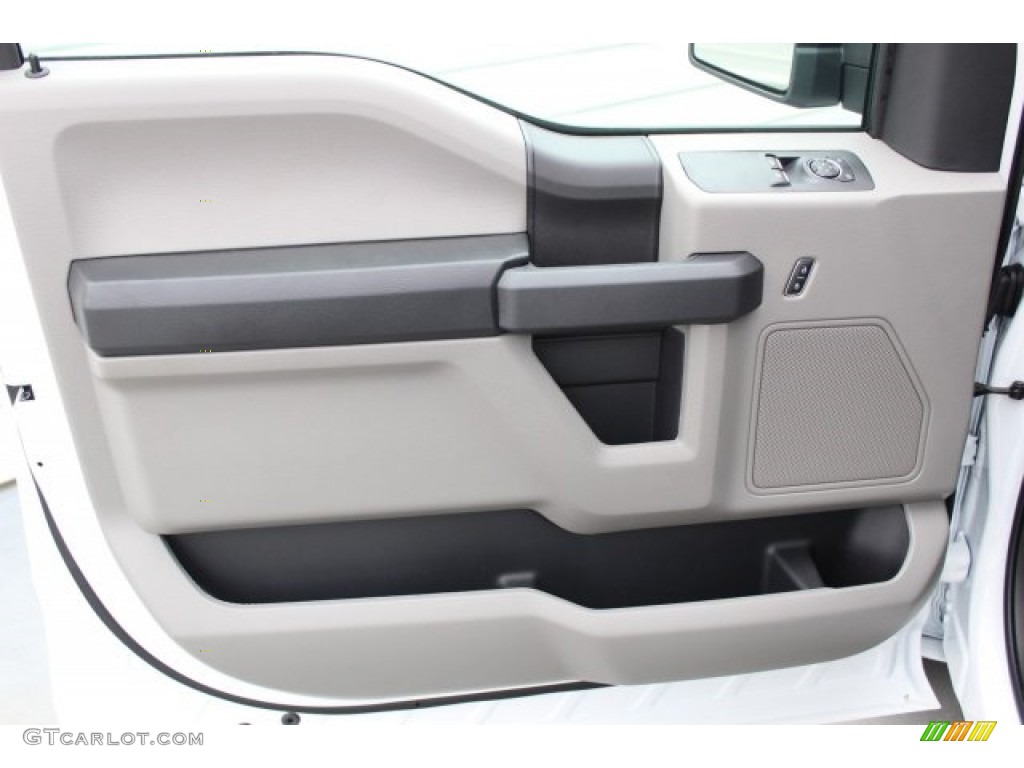 2017 F150 XL Regular Cab - Oxford White / Earth Gray photo #10